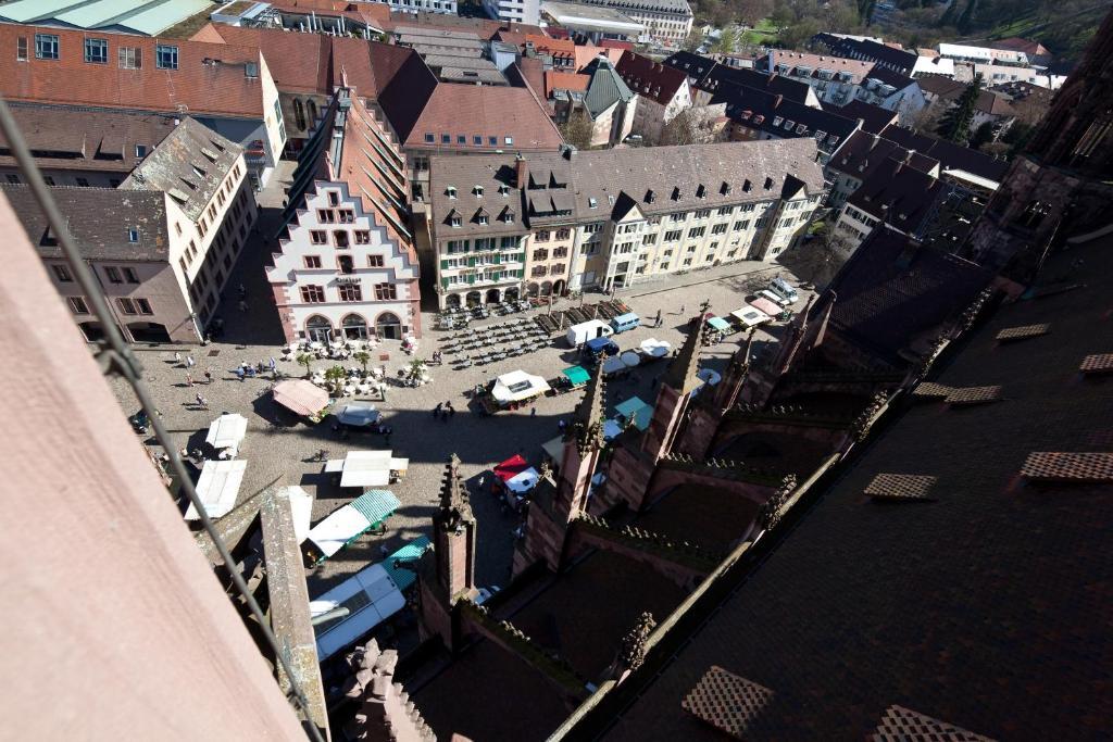 Hotel Rappen Am Muensterplatz Freiburg im Breisgau Exterior foto